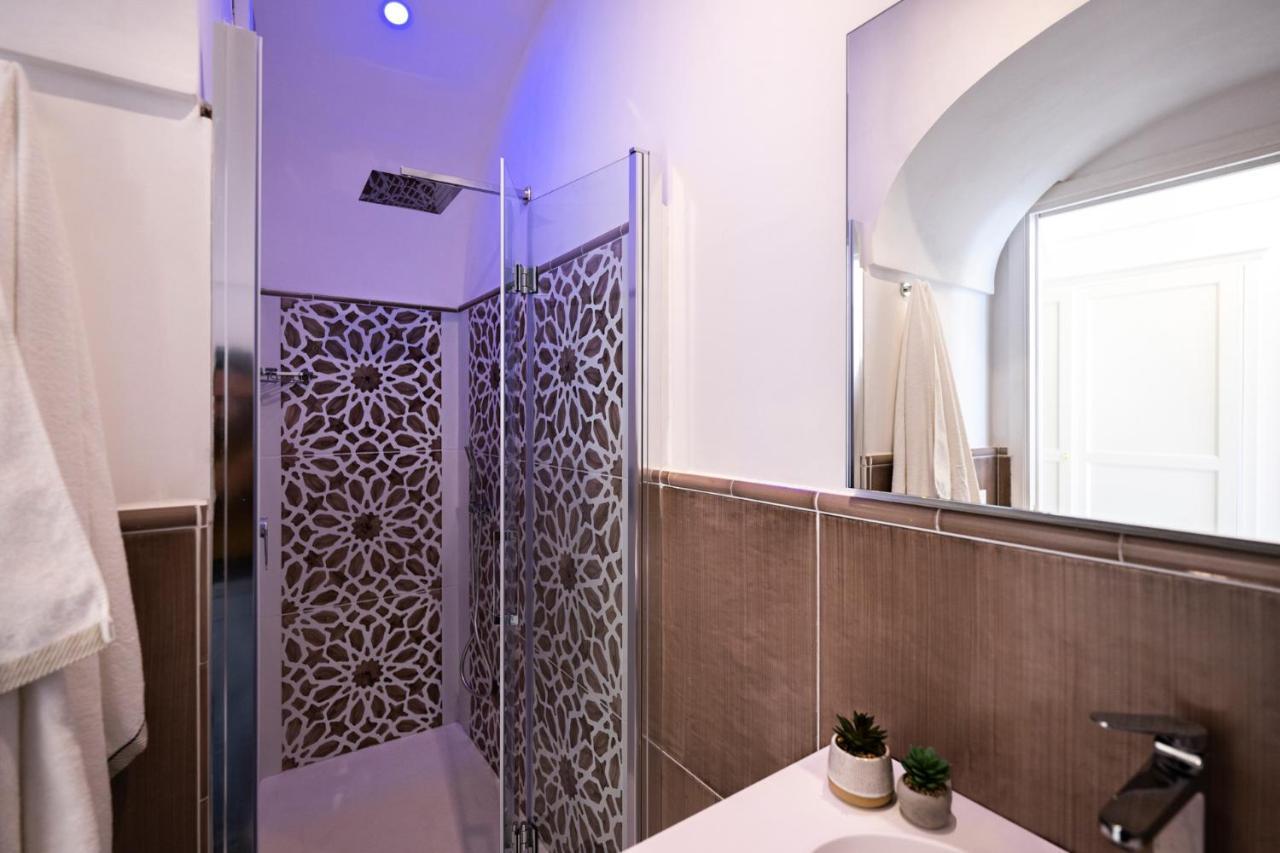 Villa Mimina - Exclusive Villa With Garden, Jacuzzi And Sea View Băile Herculane Dış mekan fotoğraf