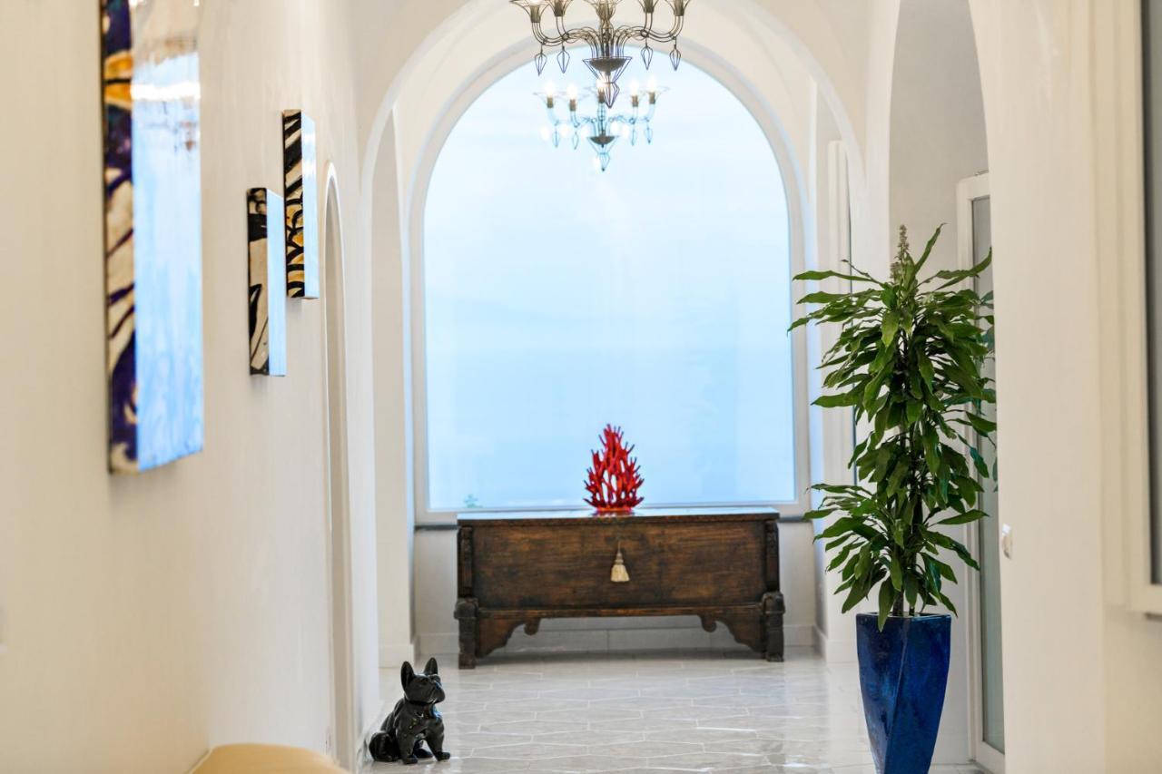 Villa Mimina - Exclusive Villa With Garden, Jacuzzi And Sea View Băile Herculane Dış mekan fotoğraf